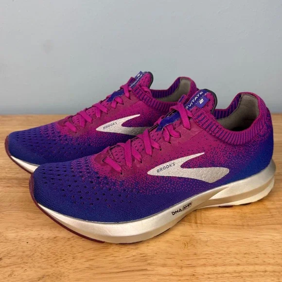 Brooks Levitate 2 Womens 8.5 B Purple Silver Athletic Running Shoes Sneakers - Picture 2 of 10
